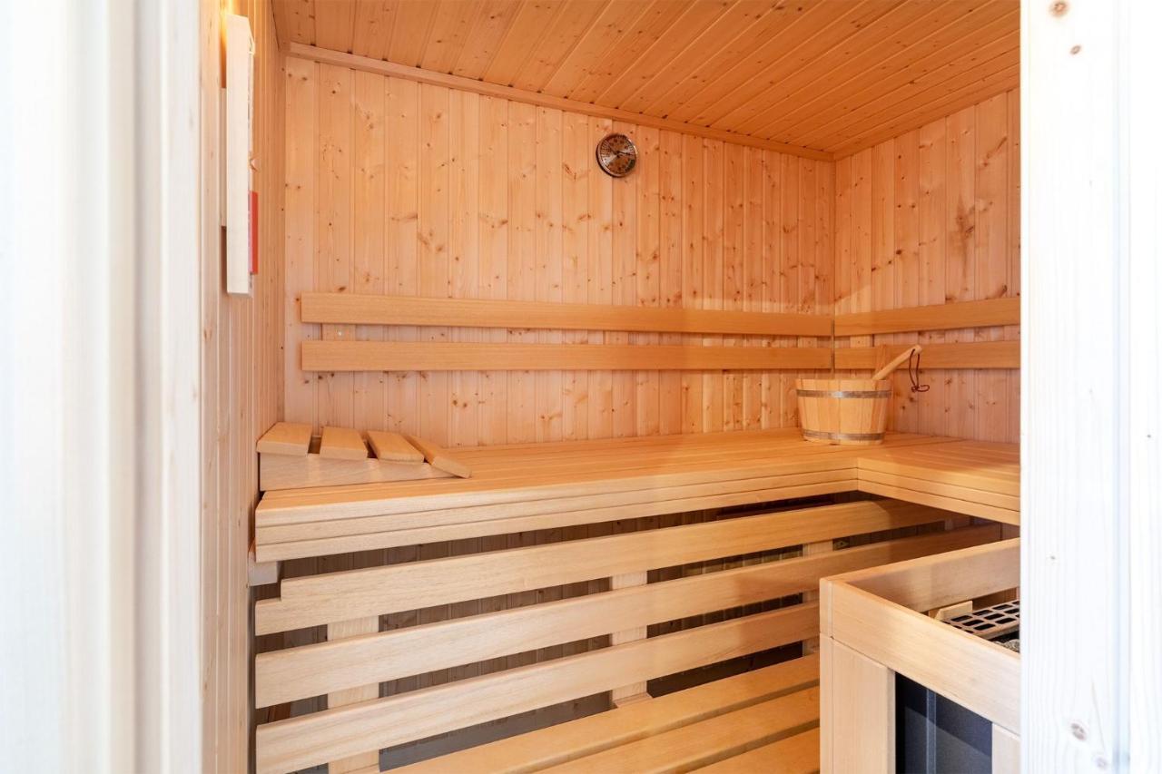Ferienhaus Maira, Mit Garten Und Sauna Greetsiel Luaran gambar